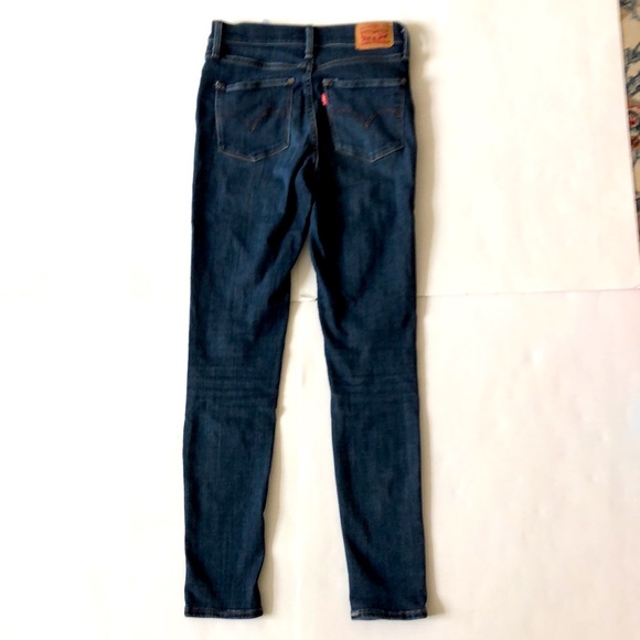 Levi’s 25 Jeans Blue 311 Shaping Skinny Pocket zipper button Excellent Condition - Picture 7 of 7